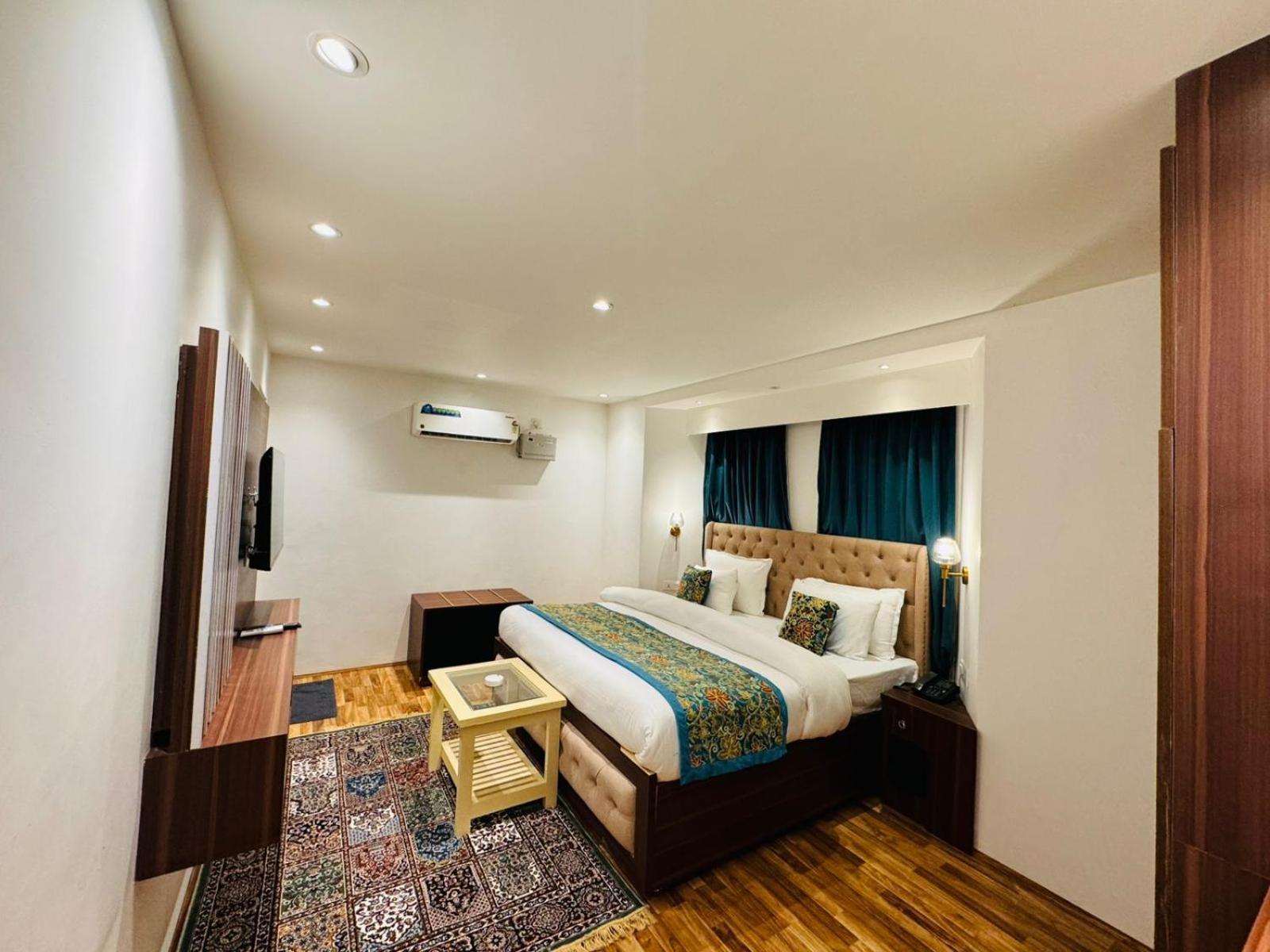 De Elaaf The Luxury Stay Srinagar  Bagian luar foto