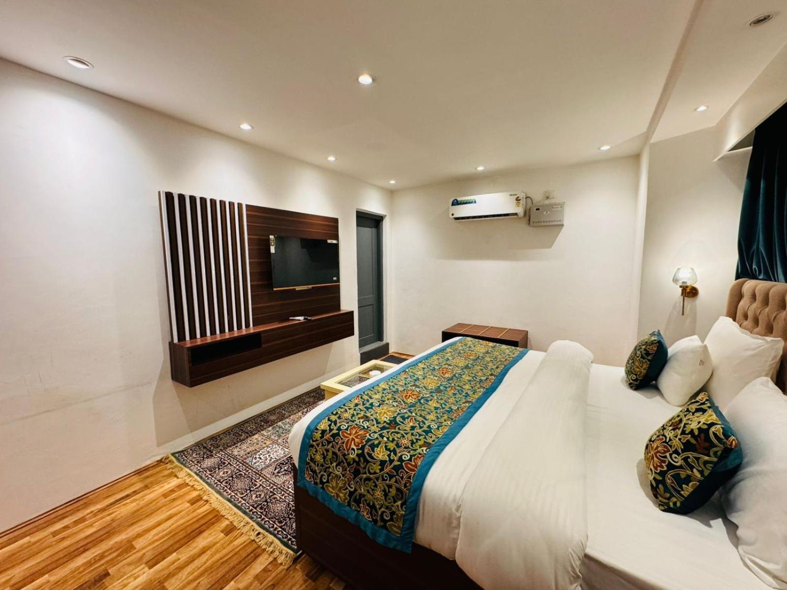 De Elaaf The Luxury Stay Srinagar  Bagian luar foto