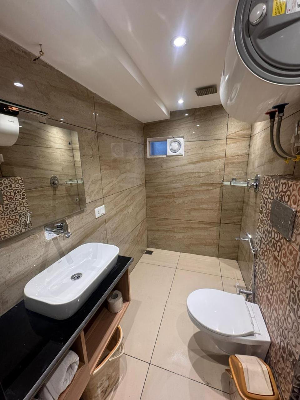 De Elaaf The Luxury Stay Srinagar  Bagian luar foto