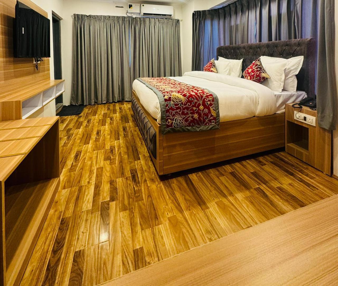 De Elaaf The Luxury Stay Srinagar  Bagian luar foto
