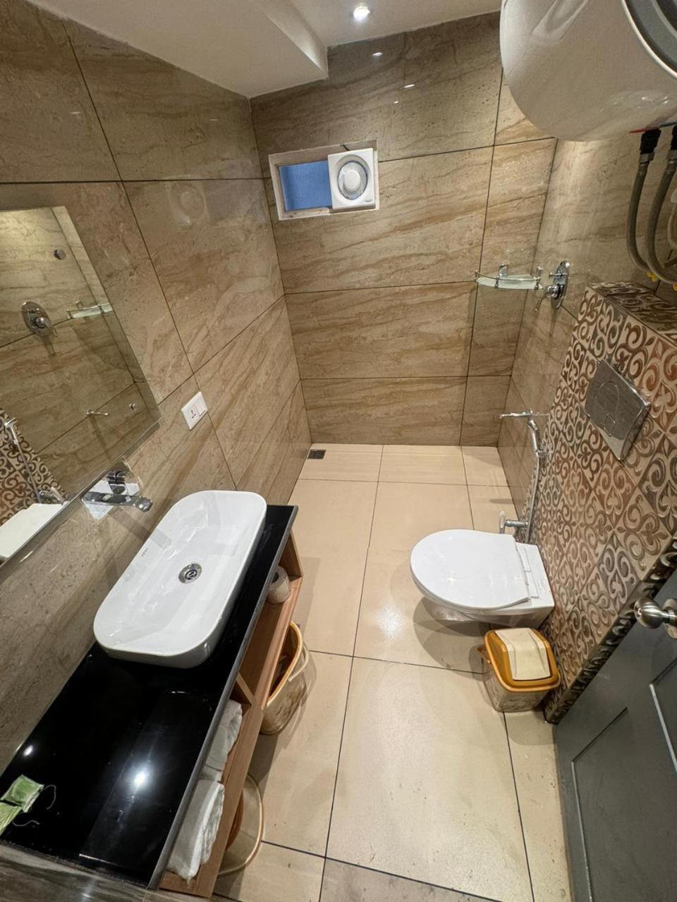 De Elaaf The Luxury Stay Srinagar  Bagian luar foto